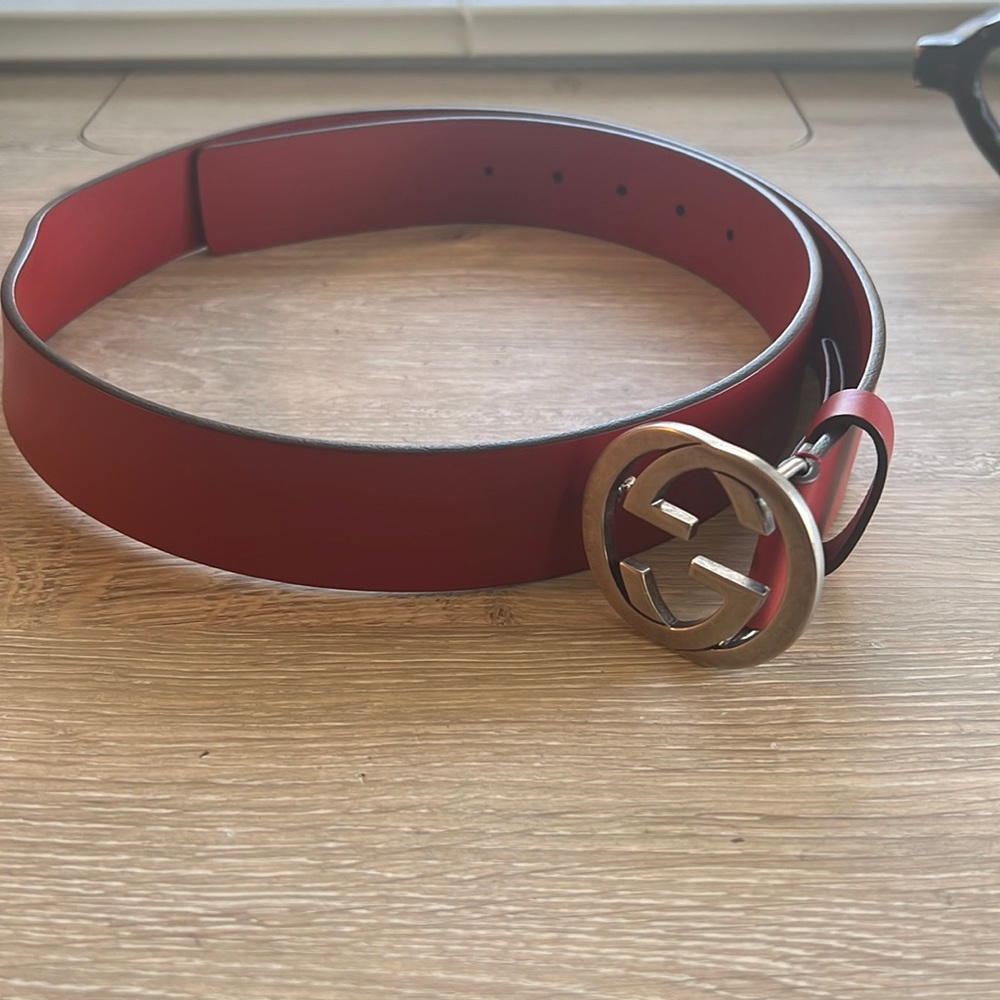Red Gucci belt.